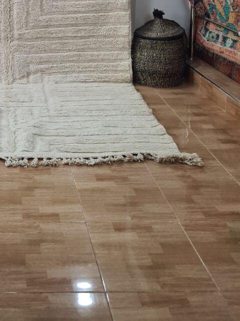 mirzam_white_cream1_5.jpg
