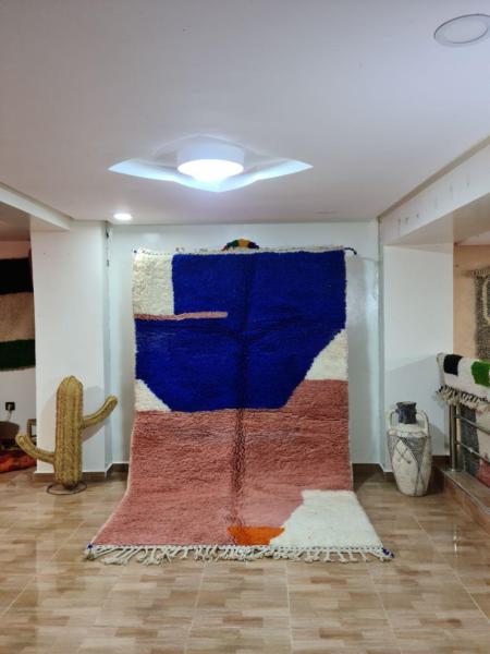 Hind Marokkaans handgemaakt tapijt