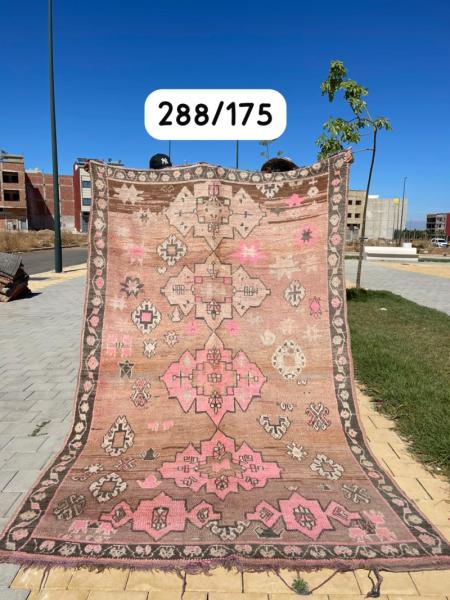 Vintage 288 x 175 cm